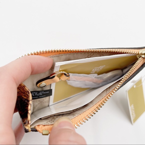 MICHAEL Michael Kors Jet Set Charm Small Slim Card Case - Picture 7 of 8